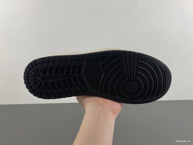 One Kick Low Mocha 1 Jordan CZ0790-102 OG Air 0715